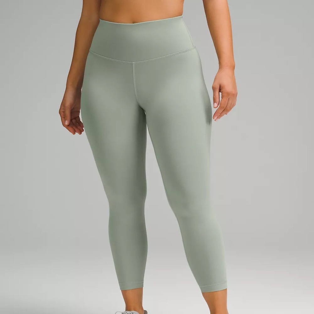 BRAND NEW Lululemon Wunder Train Contour Fit High-Rise Tight 25"